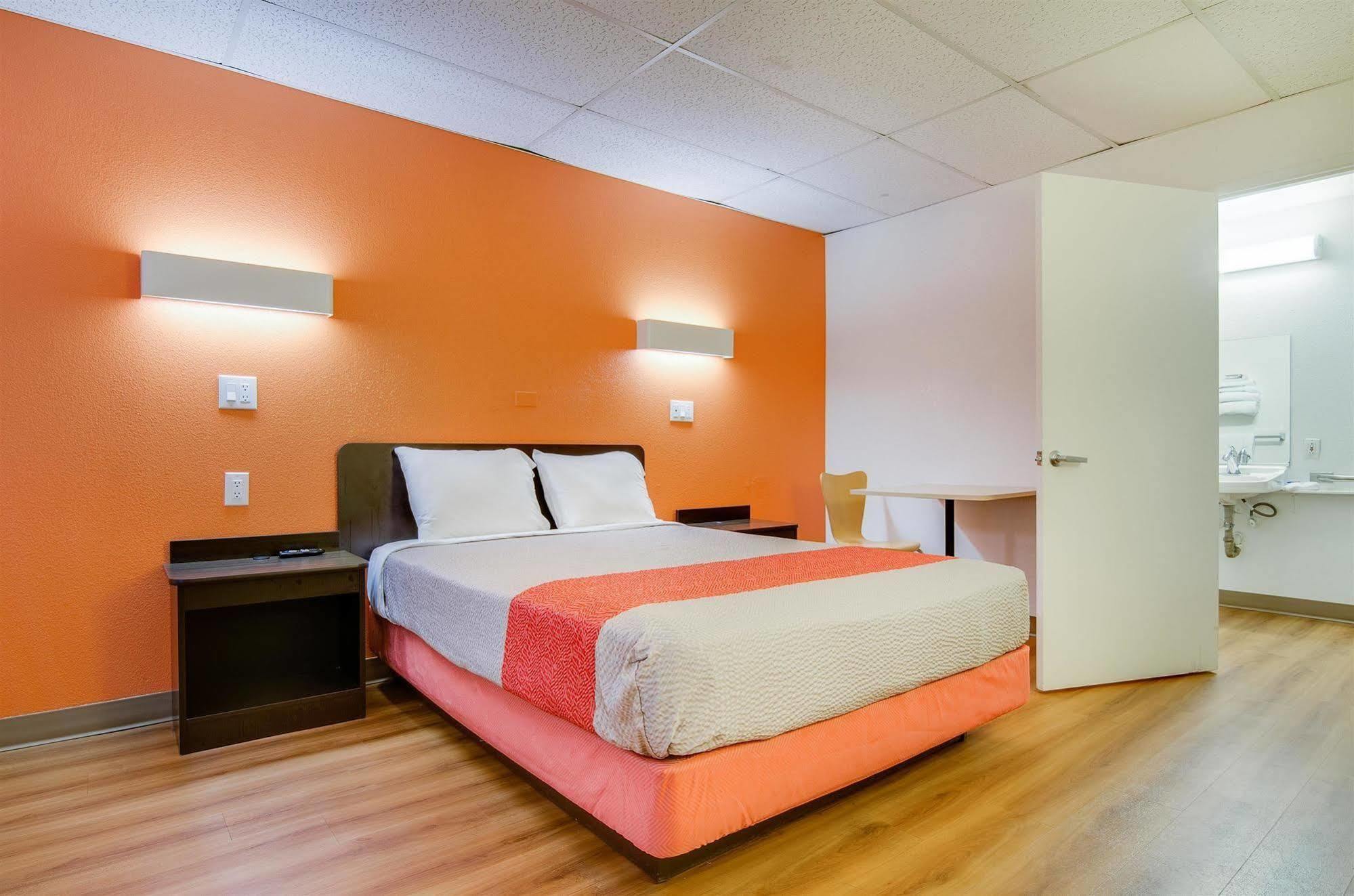 Motel 6-Salina, Ks Exteriör bild