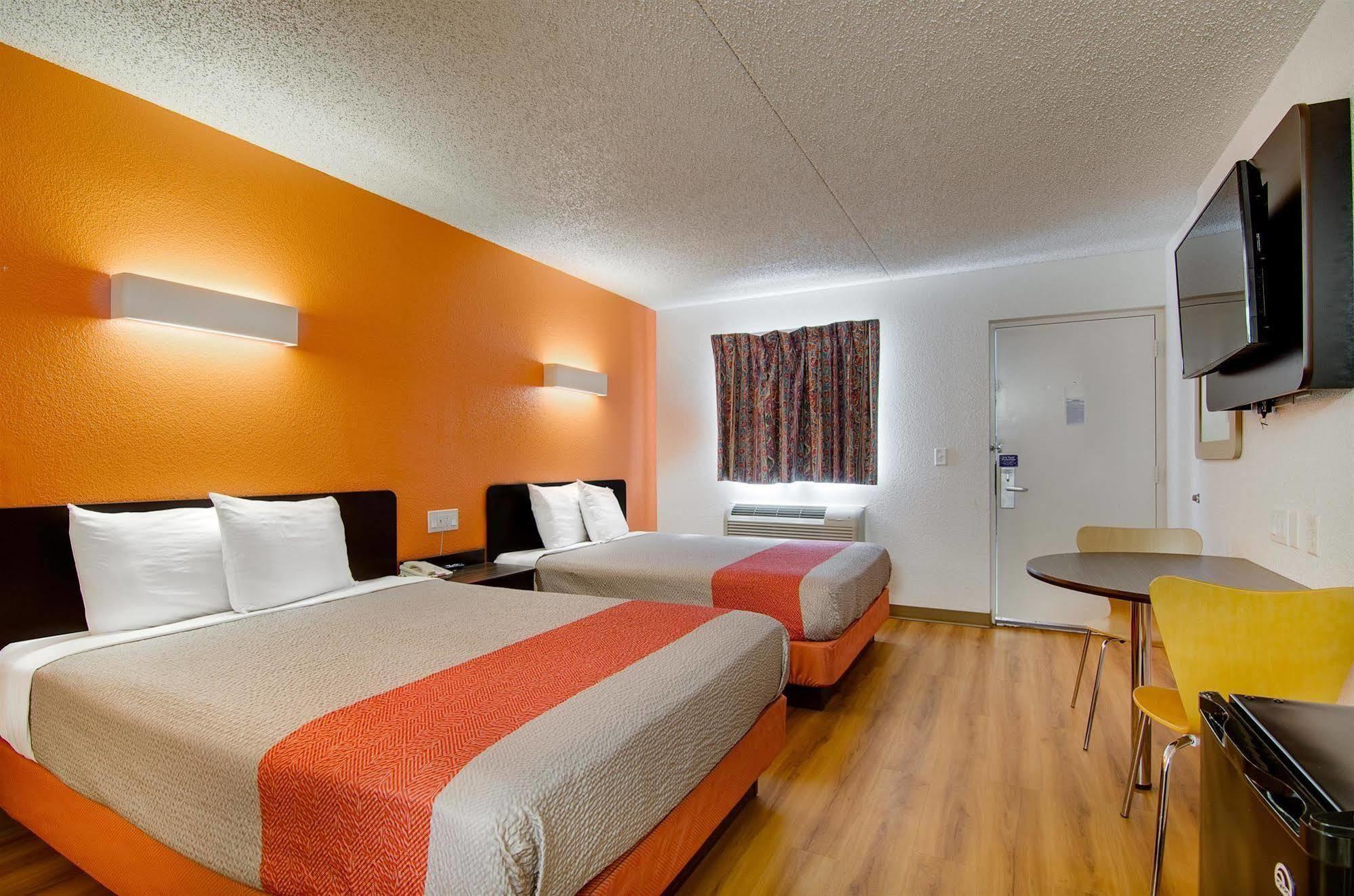 Motel 6-Salina, Ks Exteriör bild