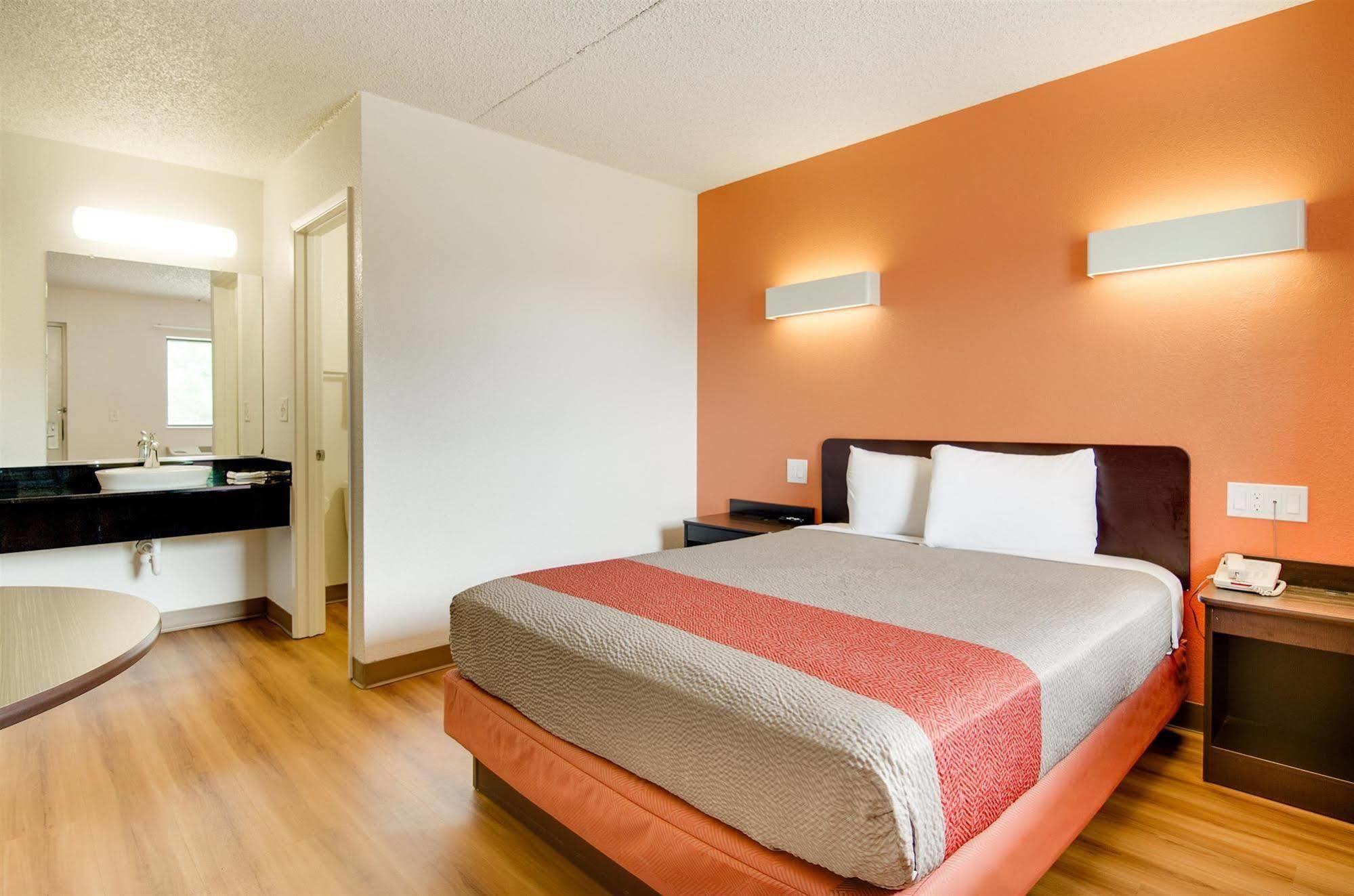 Motel 6-Salina, Ks Exteriör bild