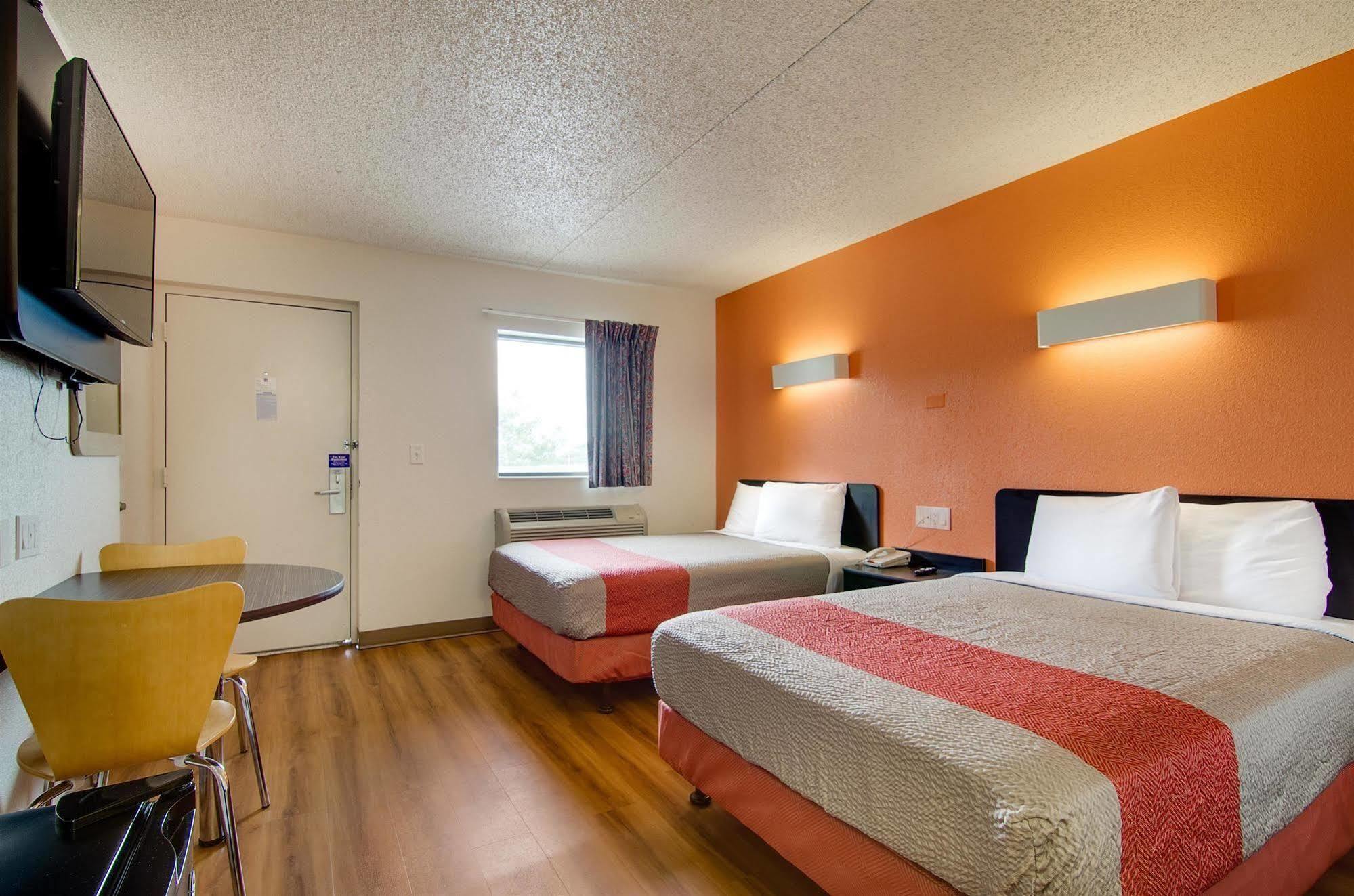 Motel 6-Salina, Ks Exteriör bild