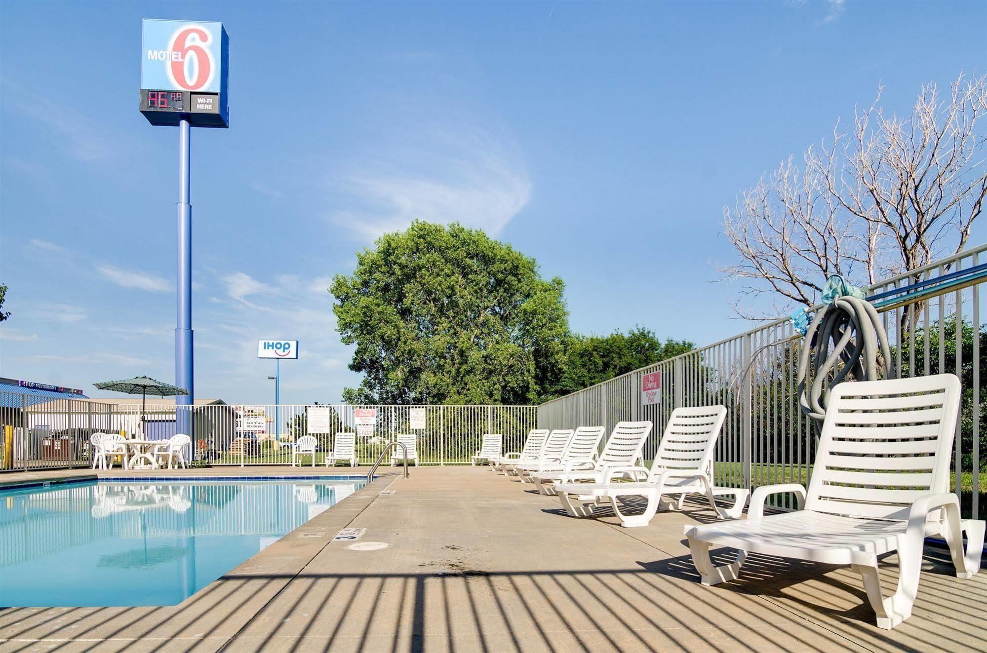 Motel 6-Salina, Ks Exteriör bild